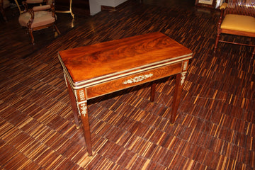 Table à jeux de style Empire français des années 1800 en bois d'acajou et bronzes