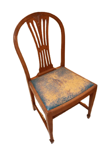 Gruppo di 4 sedie Francesi con Schienale a giorno