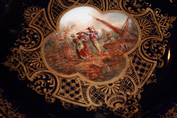 Coppia di piatti traforati francesi – Dresda metà ’800, scene galanti con ritratti