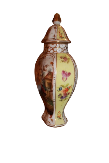 Piccola Potiche Tedesca Manifattura Dresda XIX secolo