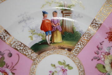Piatto in porcellana bianca e rose Meissen XIX secolo