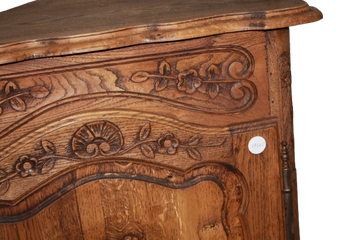 Angoliera Provenzale in legno di Rovere finemente Intagliata XIX secolo