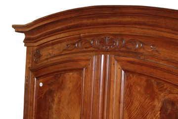 Grande Armadio Provenzale del 700 - Noce