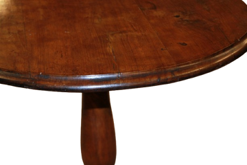 Tavolino circolare da salotto in noce del 1800