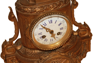 Pendule de cheminée française en bronze doré, style éclectique, fin XIXe siècle