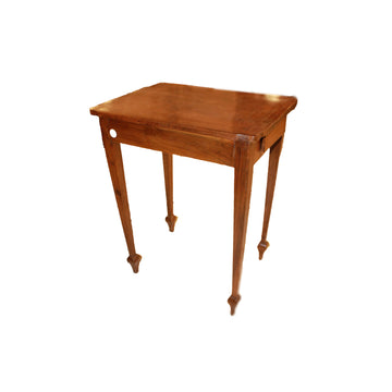 Tavolino francese del XIX secolo in stile Luigi XVI, realizzato in legno pregiato dalle linee eleganti e sobrie