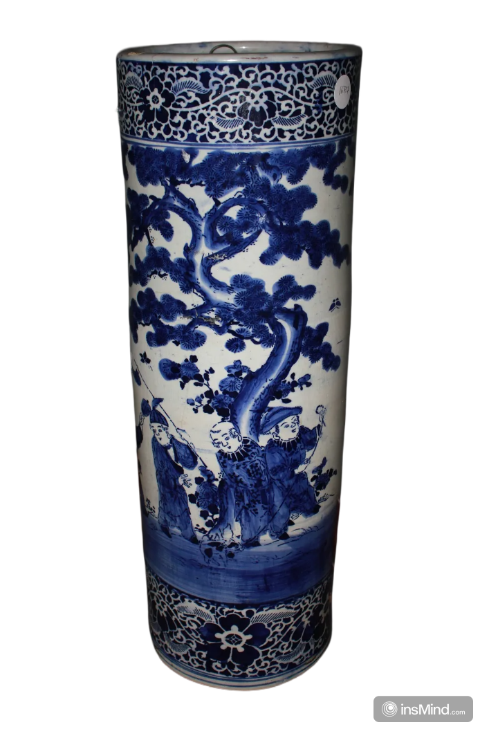 Vaso Porta Ombrelli Cinese in Porcellana Bianca e Blu Decorata con Personaggi