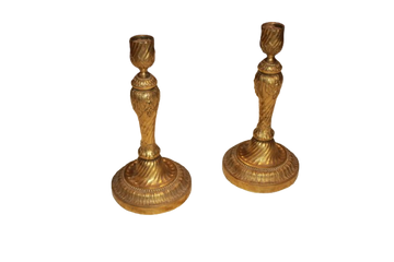 Elegant Pair of French Neoclassical Gilt Bronze Candlesticks – Late 19th Century