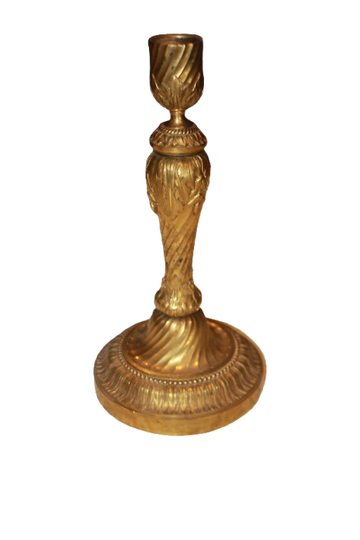 Coppia di candelieri in bronzo dorato a decoro torchon