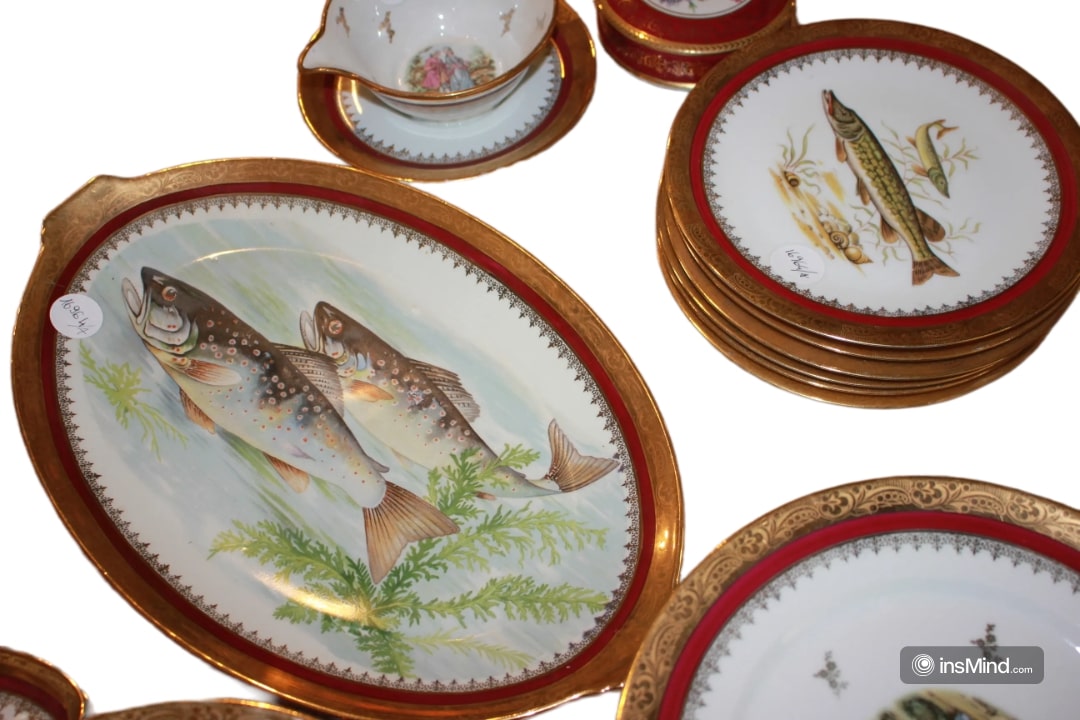 Elegant 28-Piece French Limoges Porcelain Dinner Set with Fruit and Fish Motifs