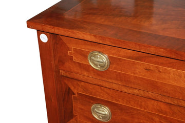 Petite commode française du début du 19ème siècle, de style Louis XVI