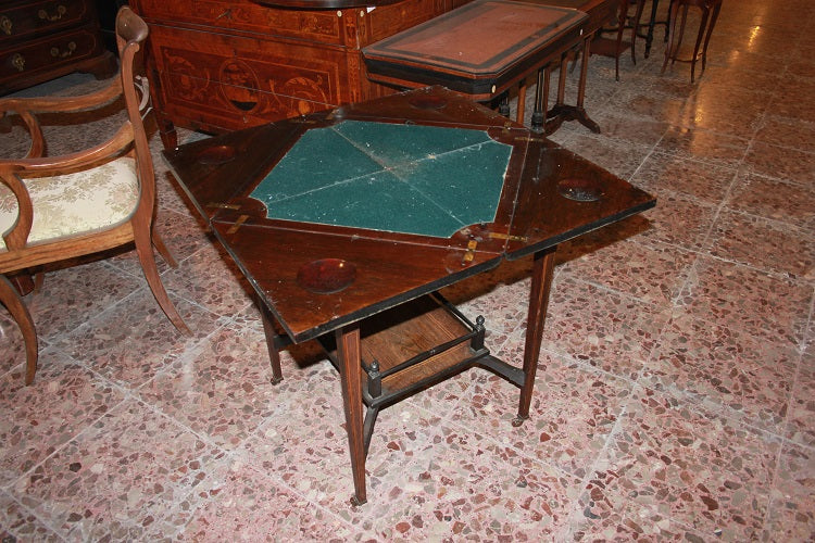 Tavolino da gioco a fazzoletto inglese stile Vittoriano della seconda metà del 1800