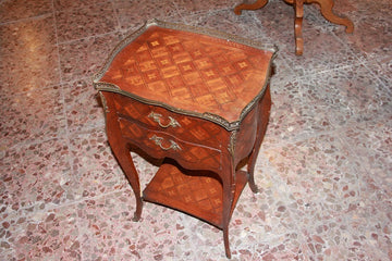 Table de chevet Ancien française de la seconde moitié du 19ème siècle, de style Louis XV en bois de rose