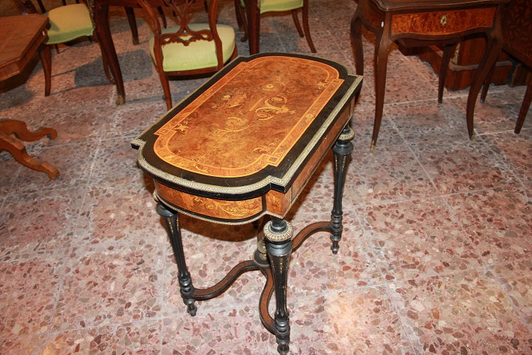 Toilette francese stile Luigi XVI in legno ebano e radica di olmo riccamente intariata