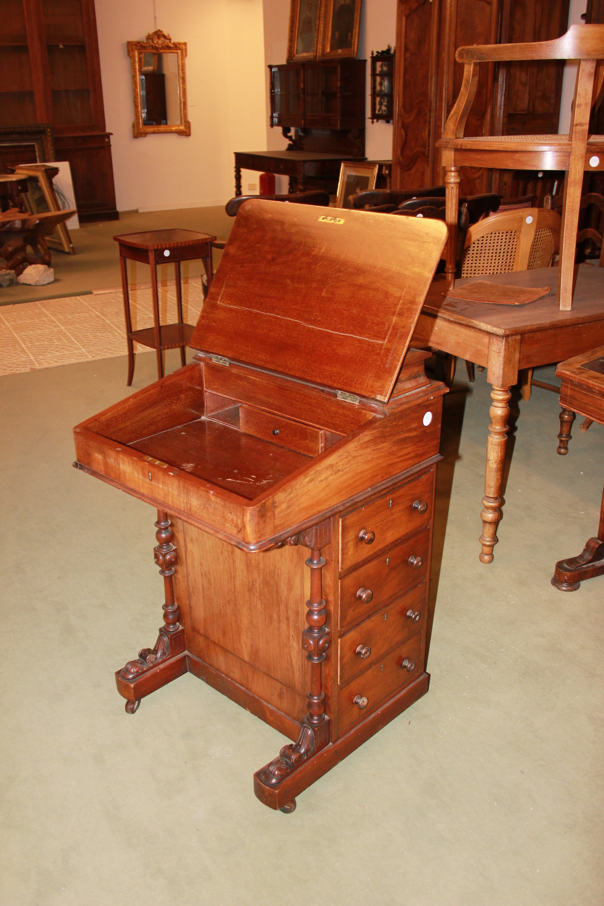 Davenport inglese del 1800 in legno di mogano