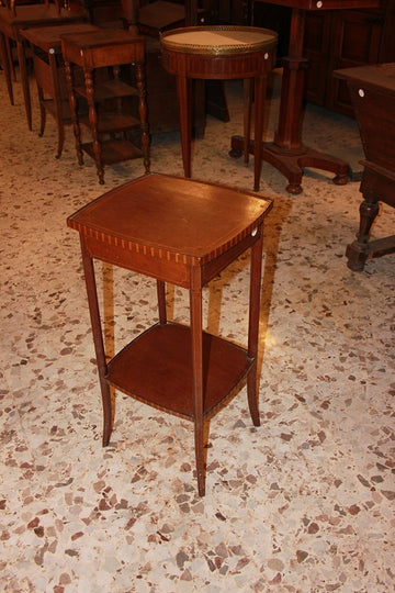 Small Victorian side table from the second half of the English 19th century