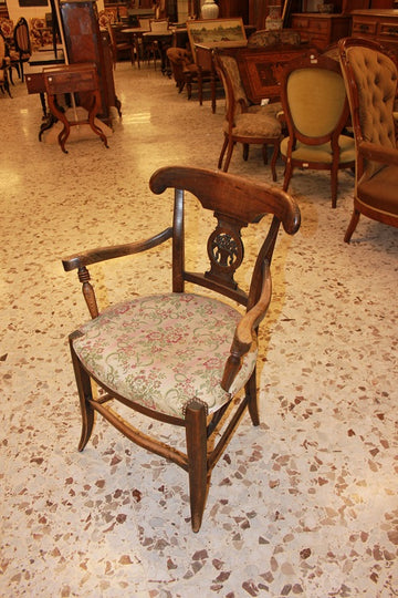 Group of 4 rustic French armchairs from the late 1800s in walnut wood