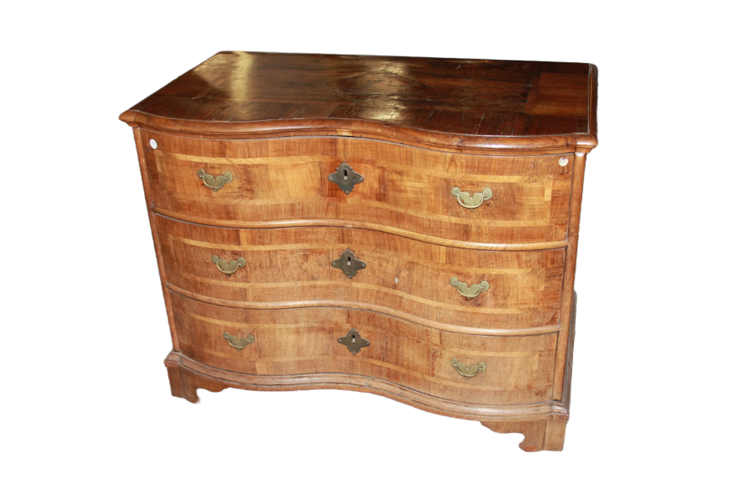 Superbe commode 1700 de style Marie-Antoinette en noyer
