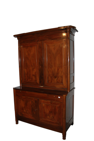 Buffet français du début du 19ème siècle, de style Louis Philippe, en bois de noyer
