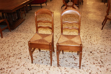 Group of 6 rustic French chairs from the 19th century in cherry wood