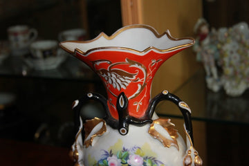 Vase en porcelaine française du Vieux Paris de la fin des années 1800 à décor de fleurs