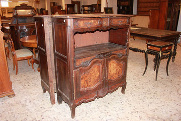 Credenza provenzale del 1700 in legno di noce e radica di noce con 2 ante e vano a giorno impreziosita di intagli