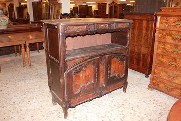 Credenza francese stile Provenzale in noce e radica di noce del 1700 con intagli e vano a giorno