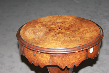 Tavolino da lavoro stile Vittoriano inglese della seconda metà del 1800