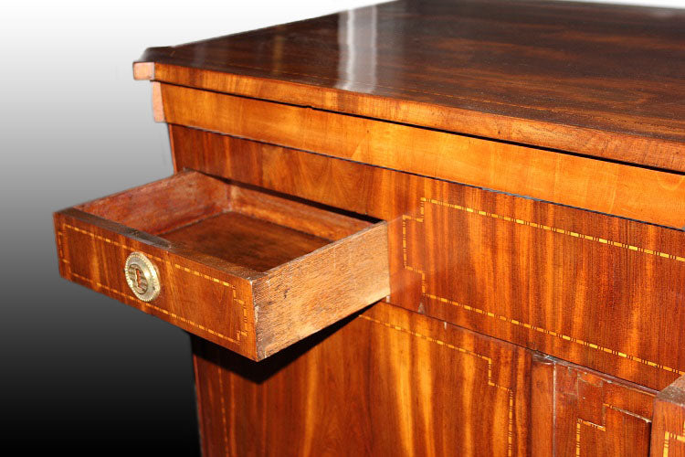 Credenza piattaia olandese di inizio 1800 stile Luigi XVI in legno di mogano e piuma di mogano