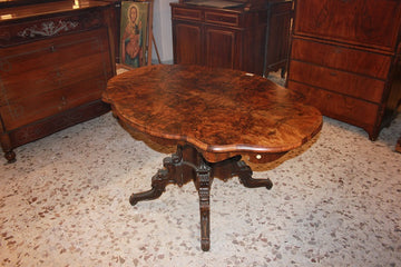 Tavolo inglese stile Regency in radica di noce della prima metà del 1800