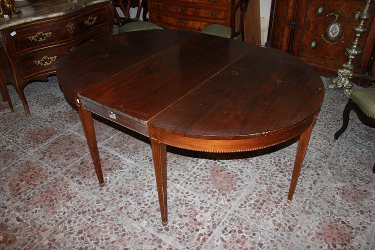 Tavolo ovale inglese stile Vittoriano in legno di mogano con 6 gambe
