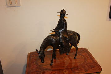 Sculpture française représentant un sage paysan oriental au tournant des années 1800