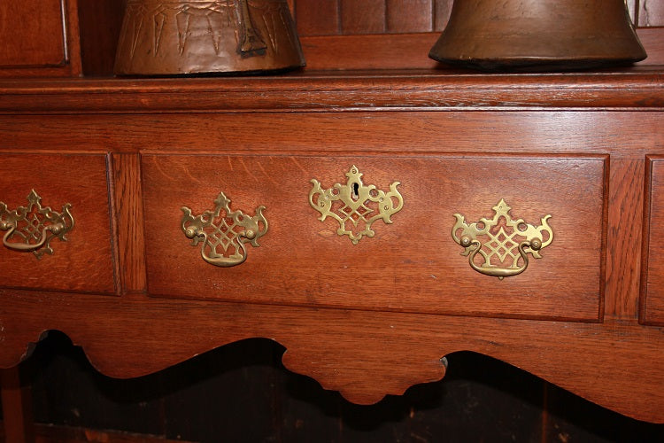 Credenza Piattaia inglese di fine 1700 inizio 1800 stile Queen Anne in legno di rovere