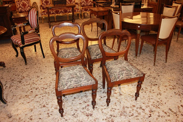 Groupe de 4 chaises anglaises du 19ème siècle en bois d'acajou recouvertes de tissu sanderson