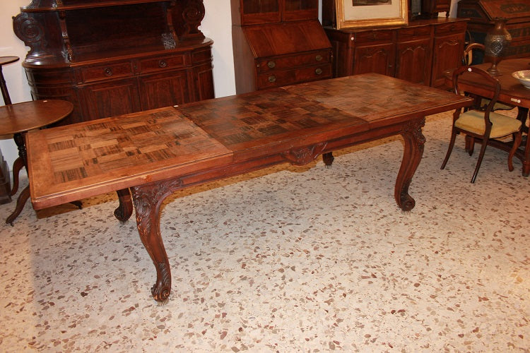 Grande tavolo provenzale rettangolare allungabile in legno di noce 1800