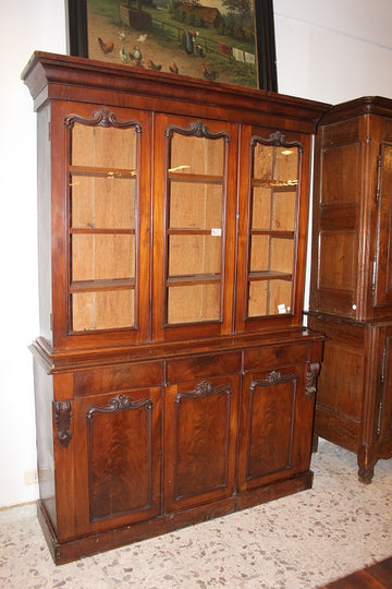 Victorian Style English Mahogany Bookcase from the 19th Century