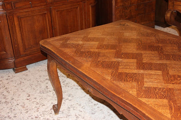 Table rectangulaire française en chêne du 19ème siècle avec plateau en parquet