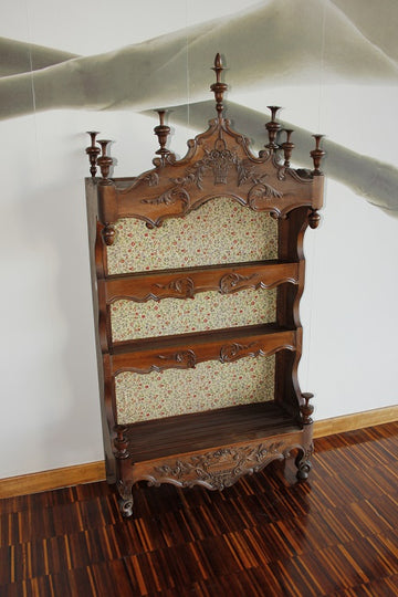 19th century Provençal etagere in walnut wood with carvings