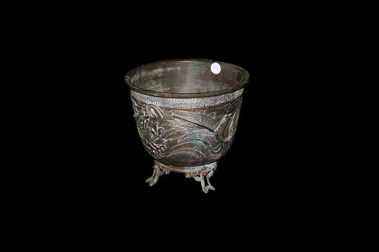 Porta vaso cinese della seconda metà del 1800 decorato con Draghi