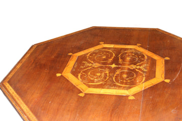 Petite table victorienne octogonale en bois d'acajou avec incrustations 19ème siècle