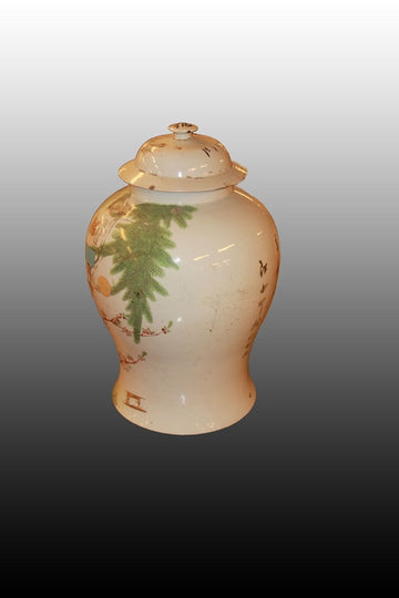 Vase potiche chinoise en porcelaine blanche à décor de paysage et aphorismes