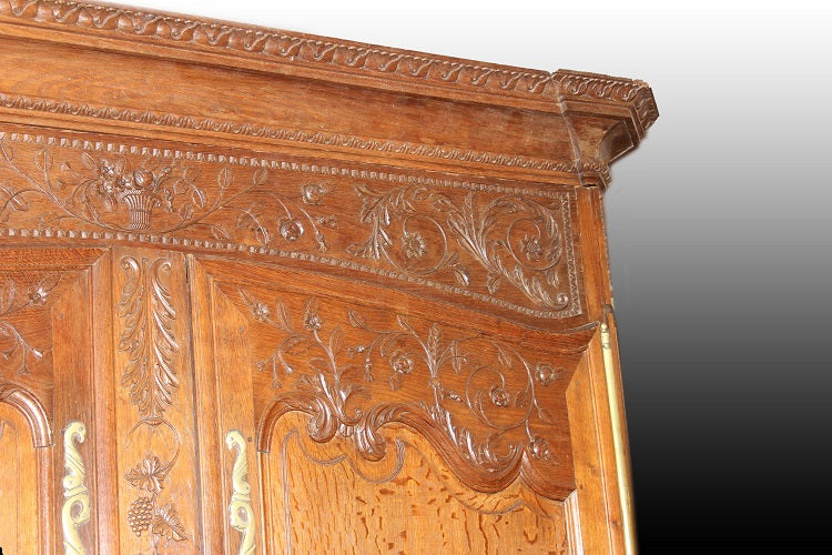 Armadio provenzale di fine 1700 inizio 1800 stile Provenzale in legno di rovere