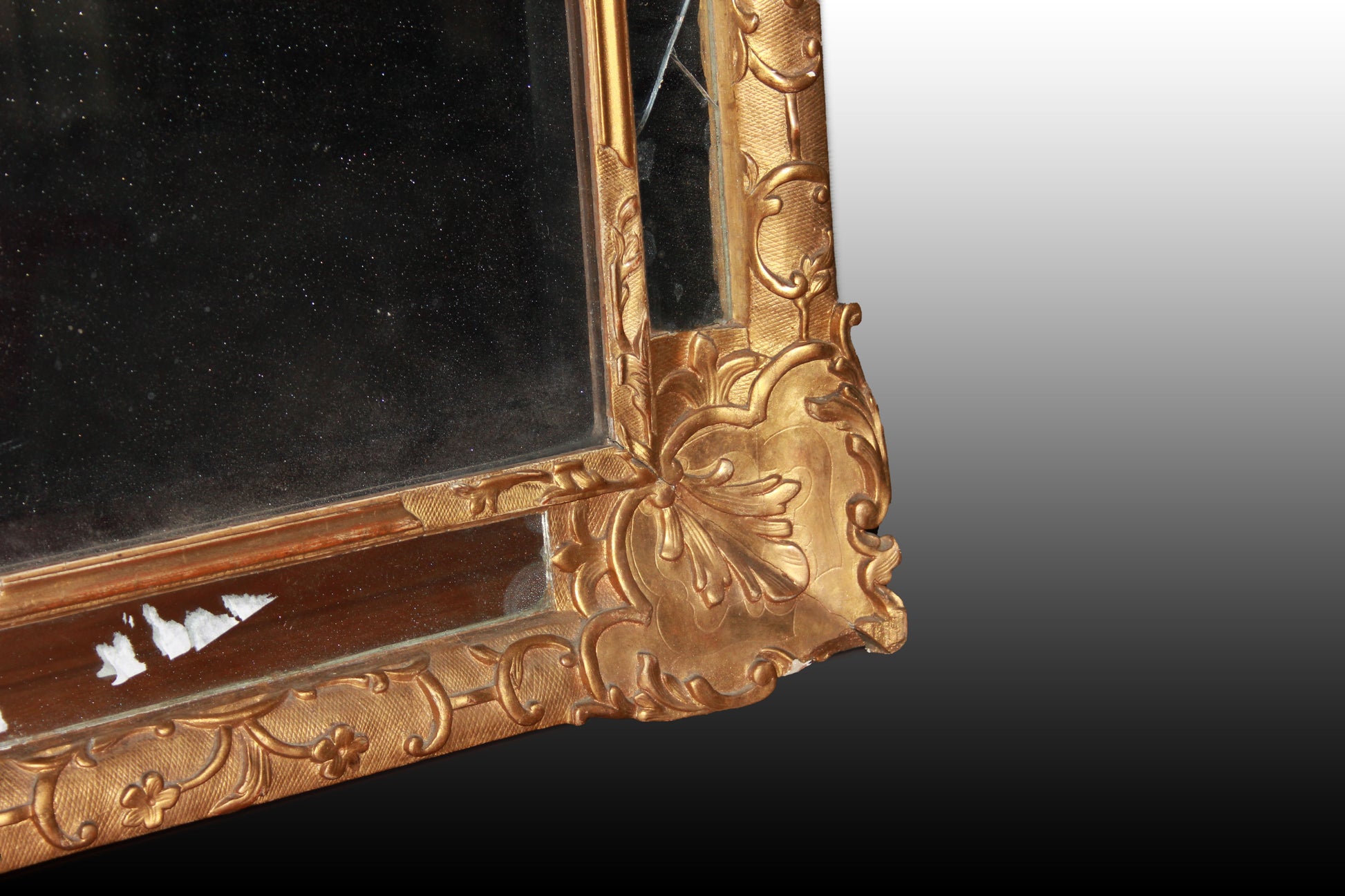 Graziosa specchiera francese del 1800 Stile Luigi XVI dorata foglia oro