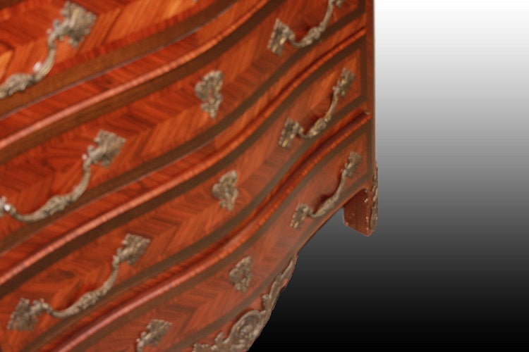 Comoncino stile Transizione della seconda metà del 1800 con marmo rosso Francia e bronzi