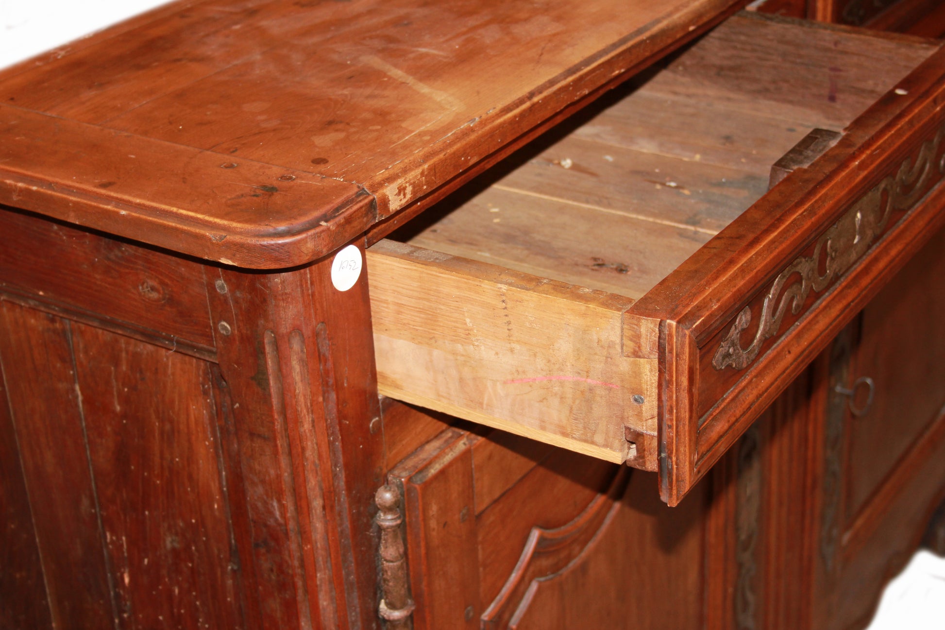 Credenza Provenzale 2 porte con cassetti di inizio 1800 Francese inizio XIX secolo