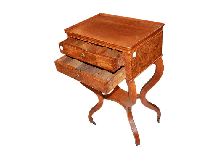 Tavolino da lavoro francese stile Direttorio in legno di noce e radica di noce XIX secolo