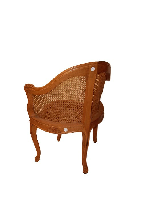Poltroncina francese di inizio 1900 stile Luigi XV con seduta e schienale in paglia di Vienna