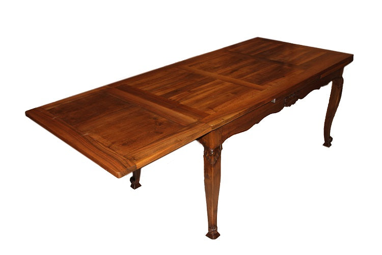 Tavolo rettangolare francese stile Provenzale del 1800 in legno di noce