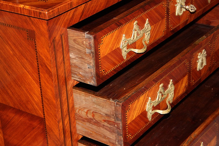 Cassettone francese di inizio 1800 Stile Luigi XVI in bois de violette