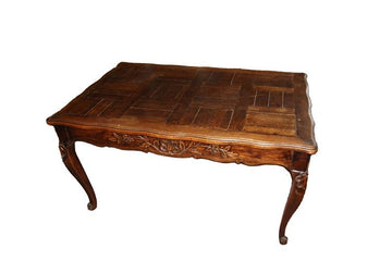 Antique furniture French table from 1800 Provençal oak carvings